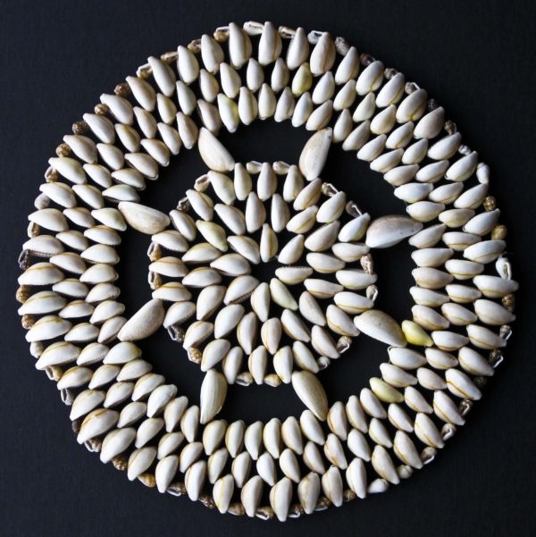 Cowrie Shell Trivet